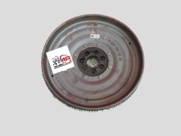 Volant Moteur Mercedes A W176 1.5 CDi 123106687R A6070300300